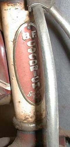 1947 Schwinn BFGoodrich Streamliner B6 4.jpg