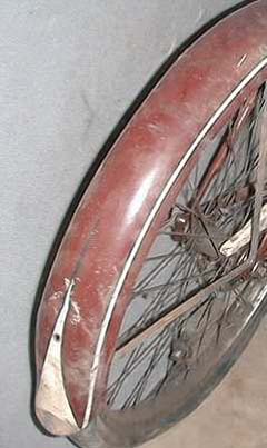 1947 Schwinn BFGoodrich Streamliner B6 7.jpg