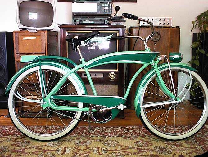 The “Clipper Ship” influenced design is evident in the tank and chain guard. 